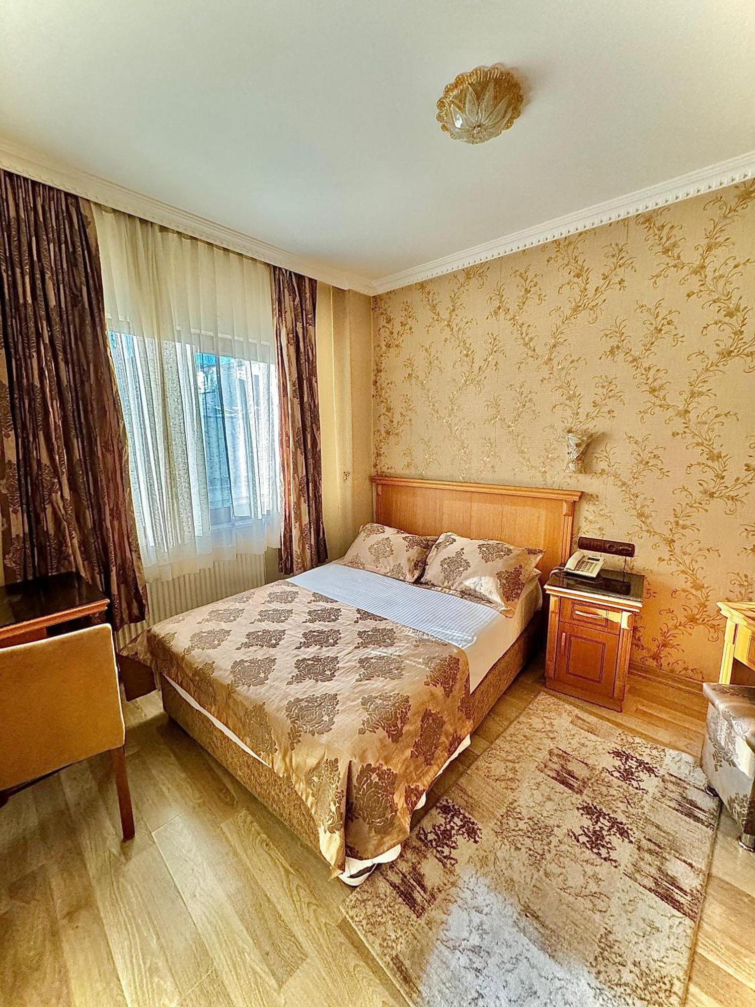 Grand Papirus Hotel Истанбул Екстериор снимка
