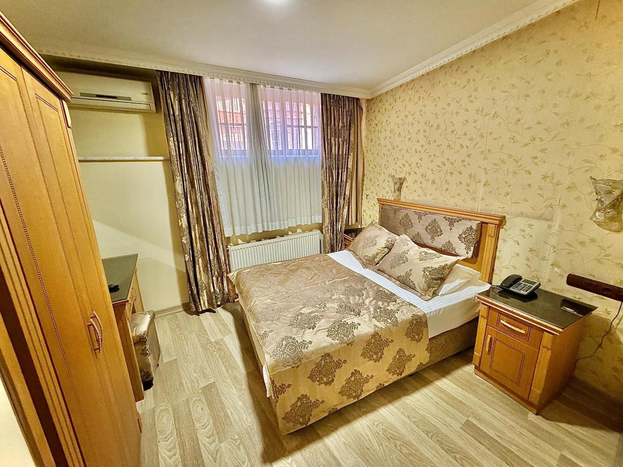 Grand Papirus Hotel Истанбул Екстериор снимка